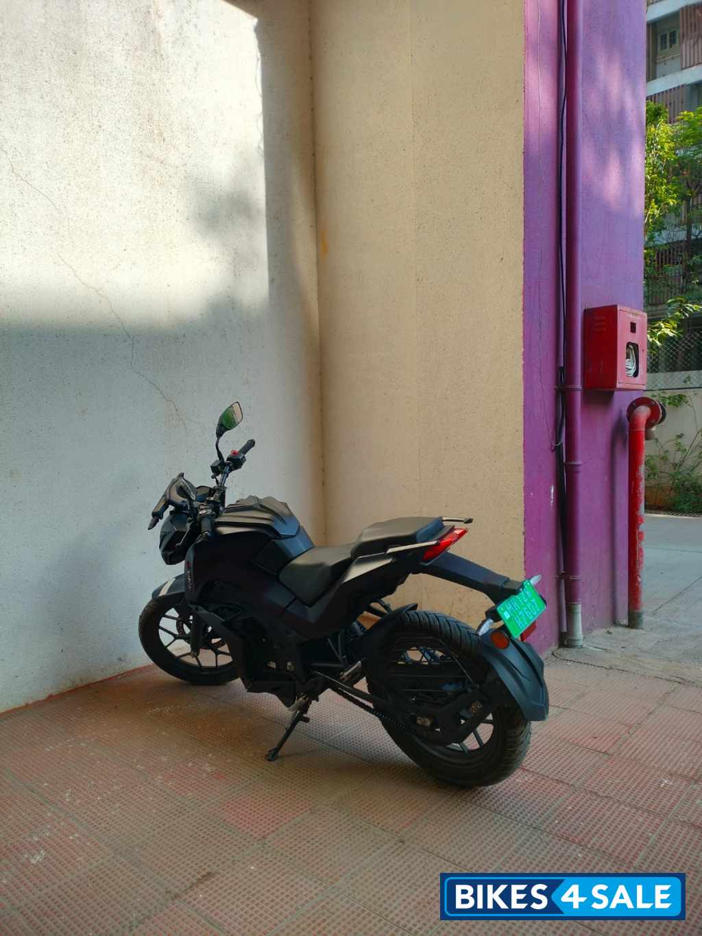 Jet Black Tork Kratos R Jet Black Tork Kratos R