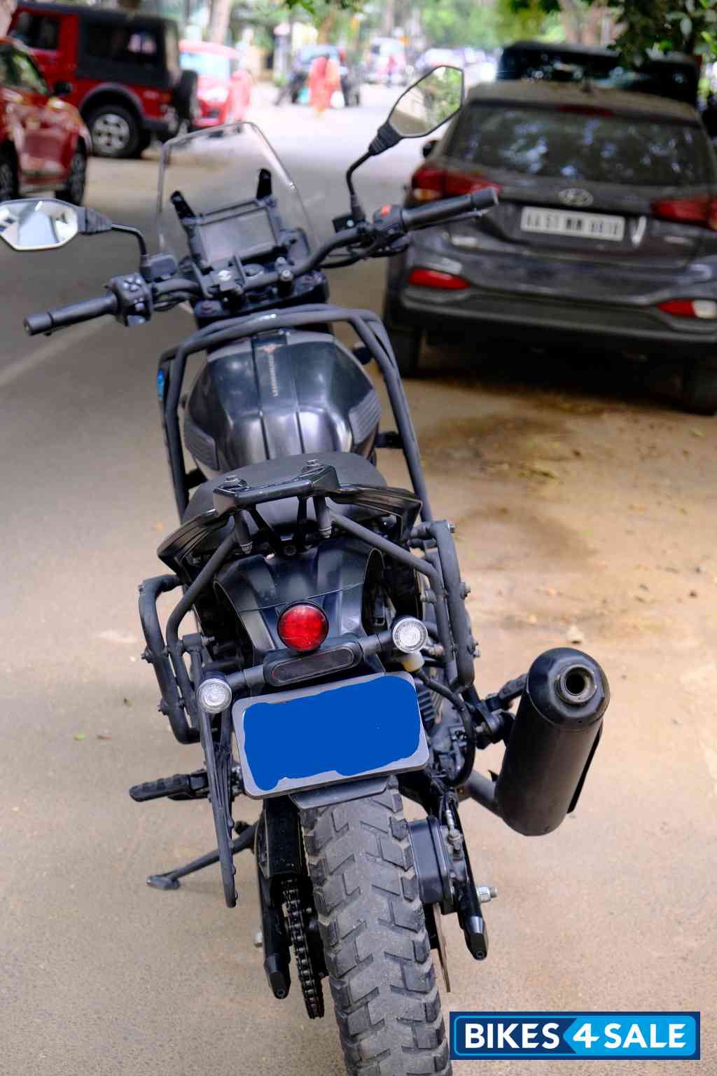 Yezdi Adventure Gloss