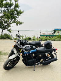 Slipstream Blue Royal Enfield 2023 Continental GT 650