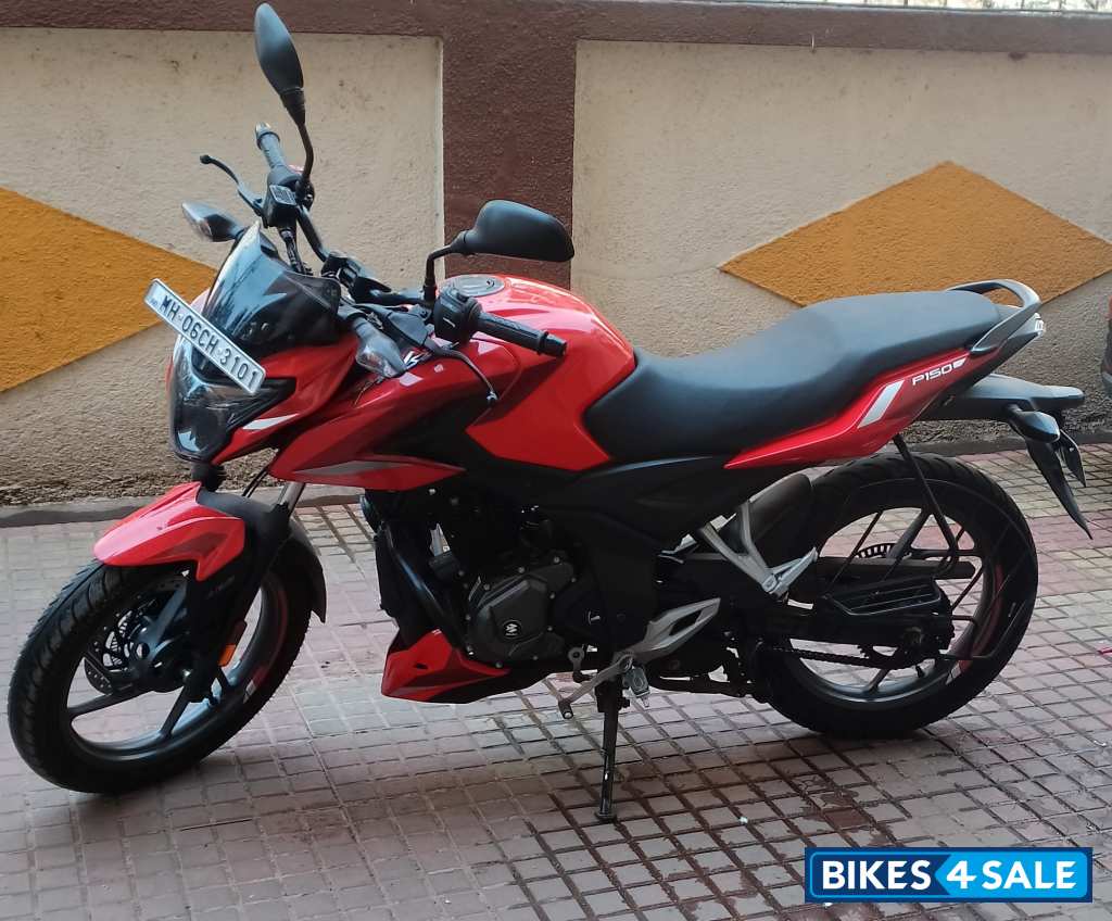 Bajaj Pulsar P150 Single Disc Single Seat