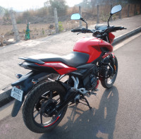 Bajaj Pulsar P150 Single Disc Single Seat