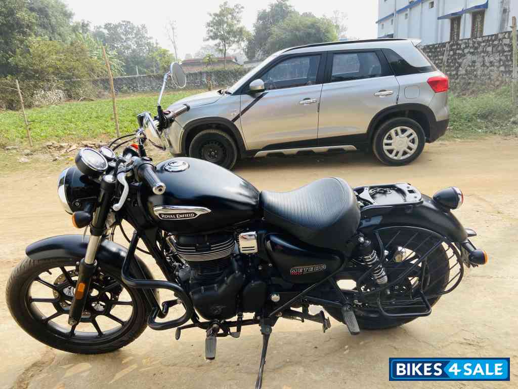 Royal Enfield Meteor 350 Stellar