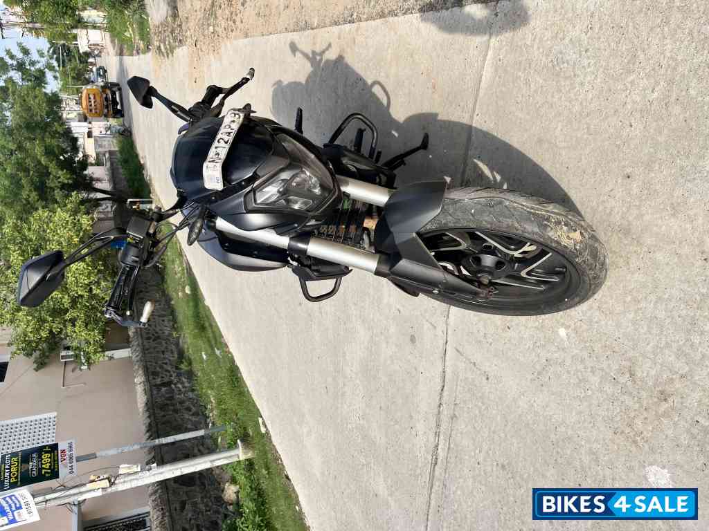 Bajaj Dominar 400 Disc