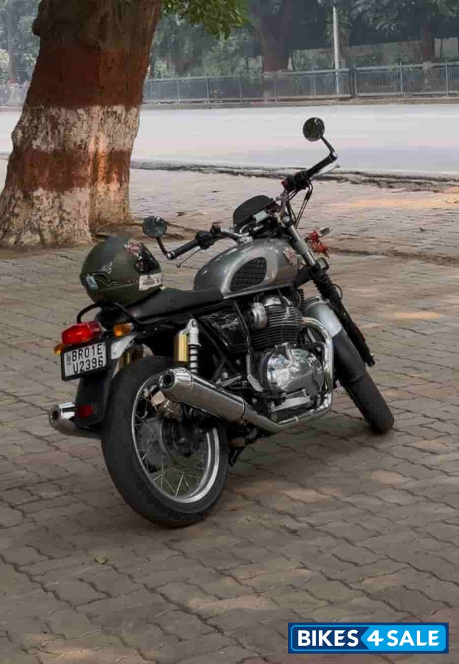 Silver Royal Enfield Interceptor 650 Twin
