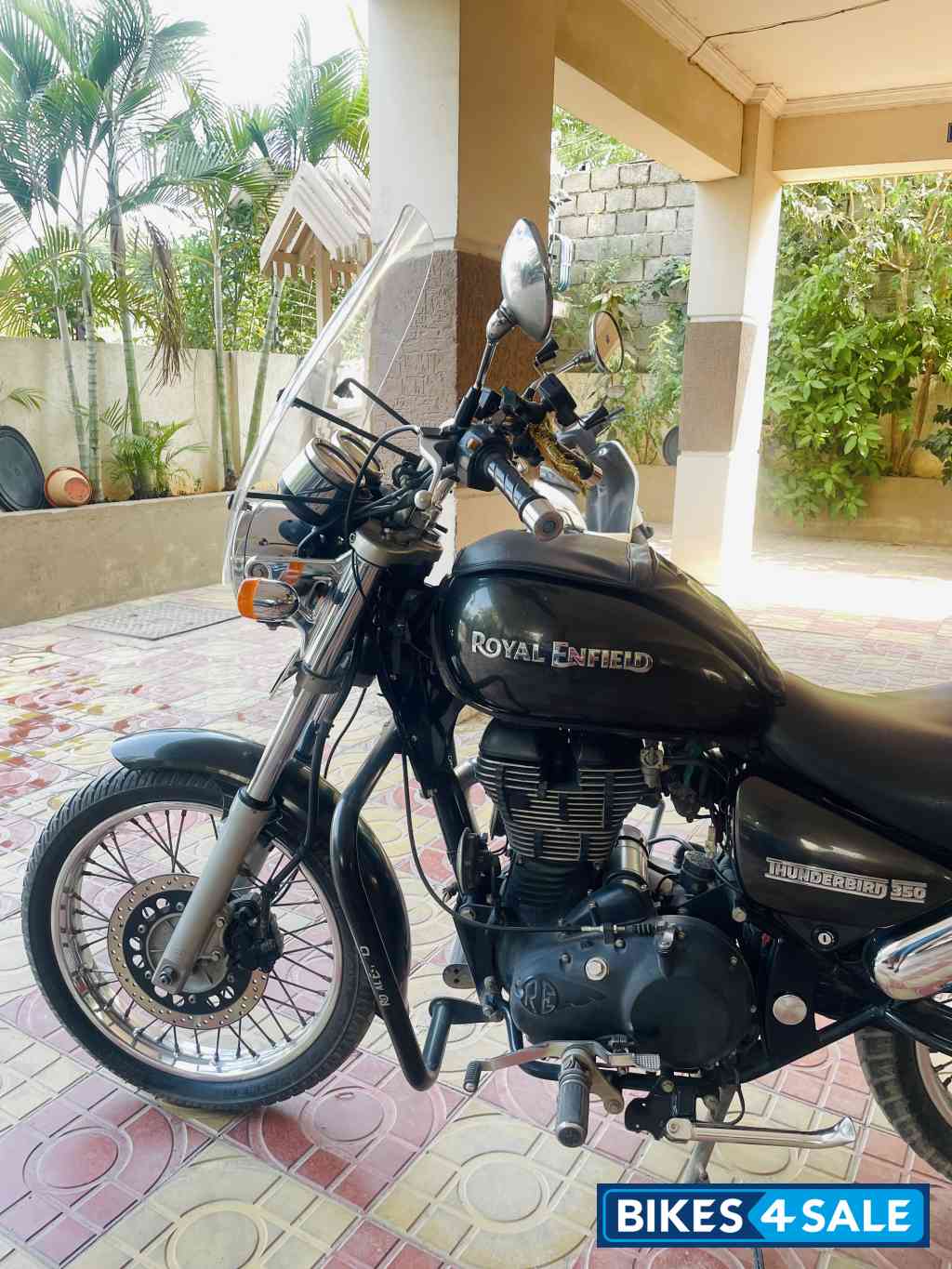Royal Enfield Thunderbird 350