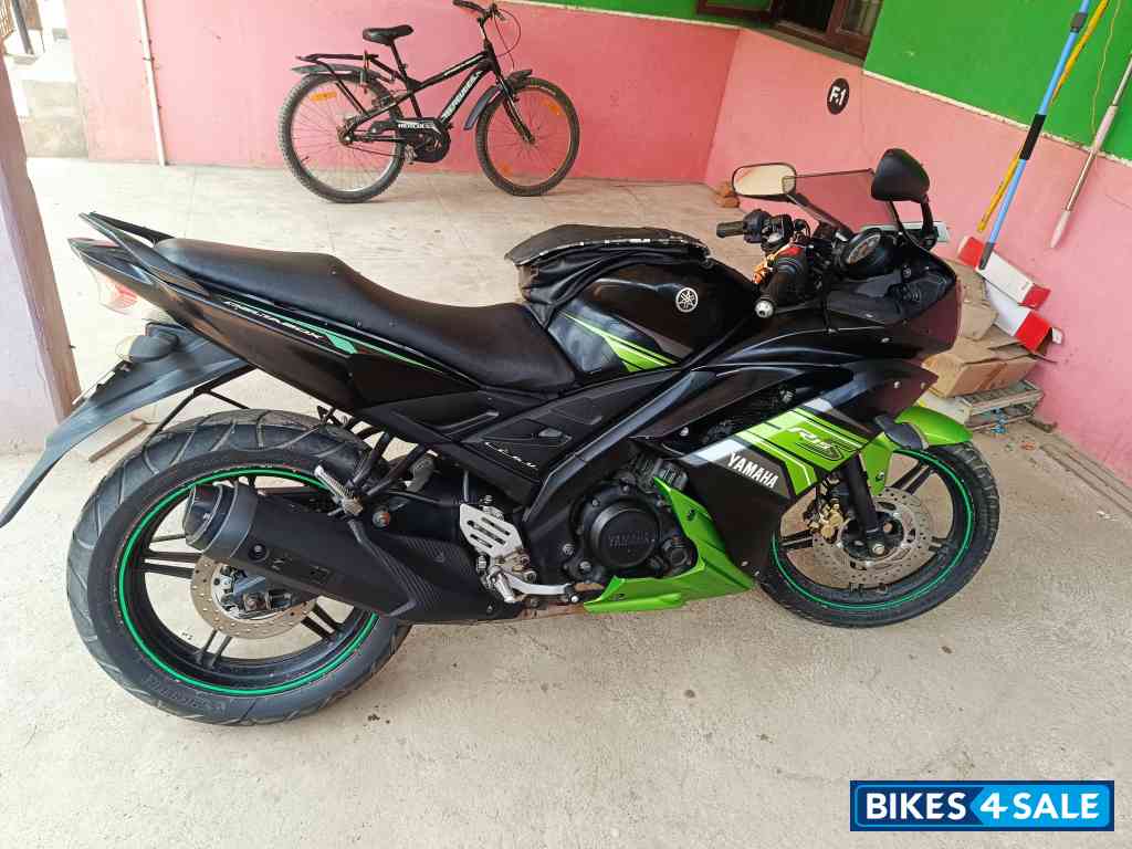 Yamaha YZF R15 S