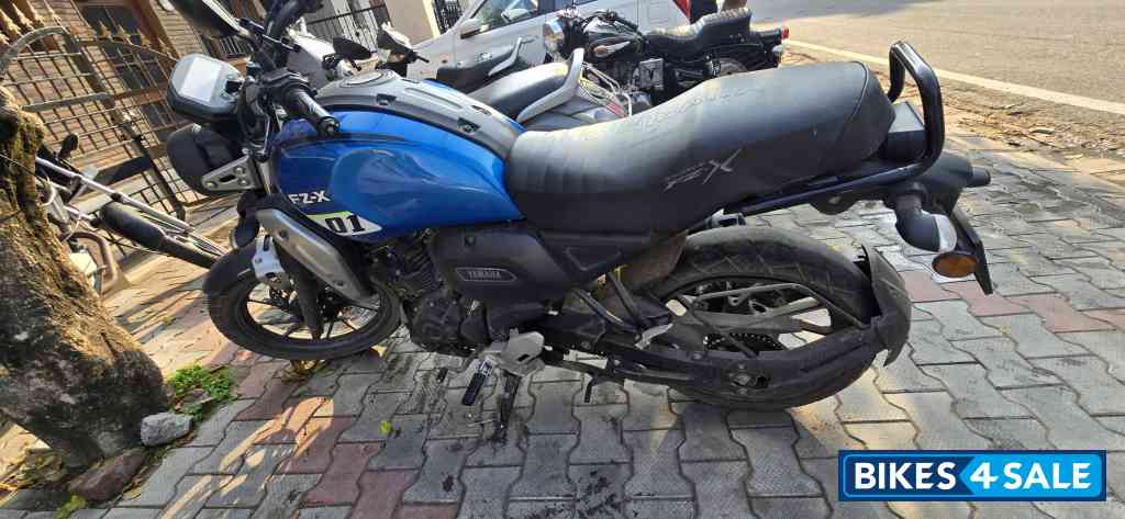 Yamaha FZ-X