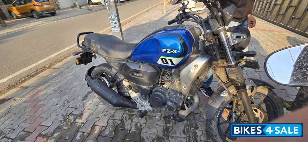Yamaha FZ-X