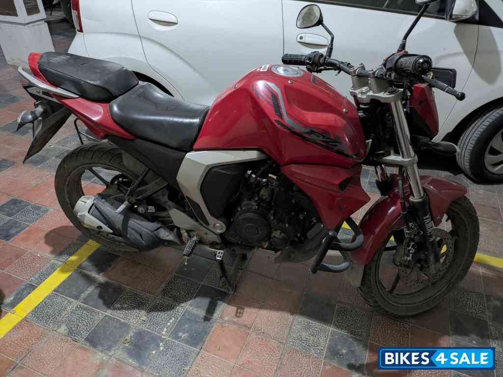 Yamaha FZ FI V2