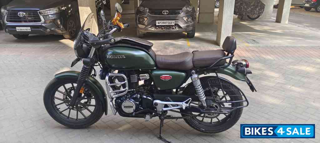 Olive Green Honda Hness CB350 DLX Pro