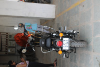 Black Royal Enfield Classic 350 2024