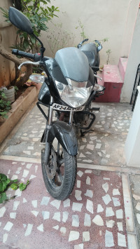 Black TVS Apache RTR 160