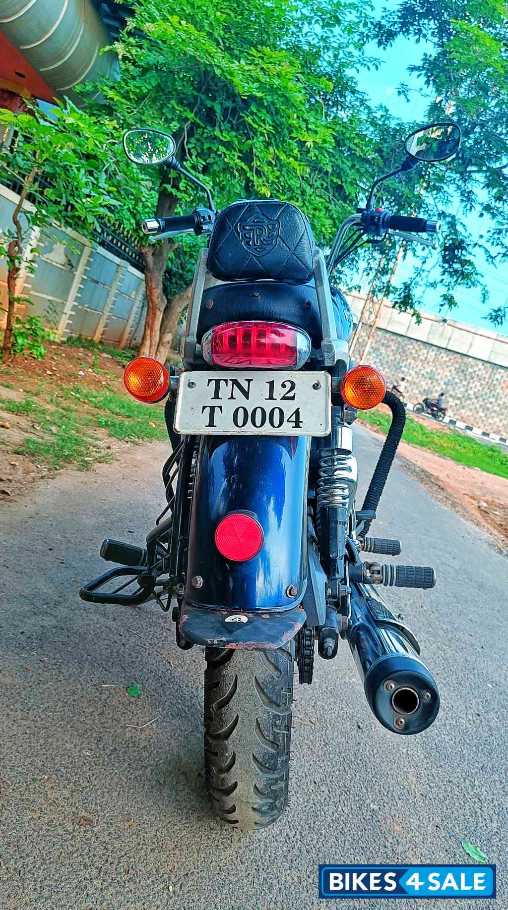 Blue Royal Enfield Thunderbird 350