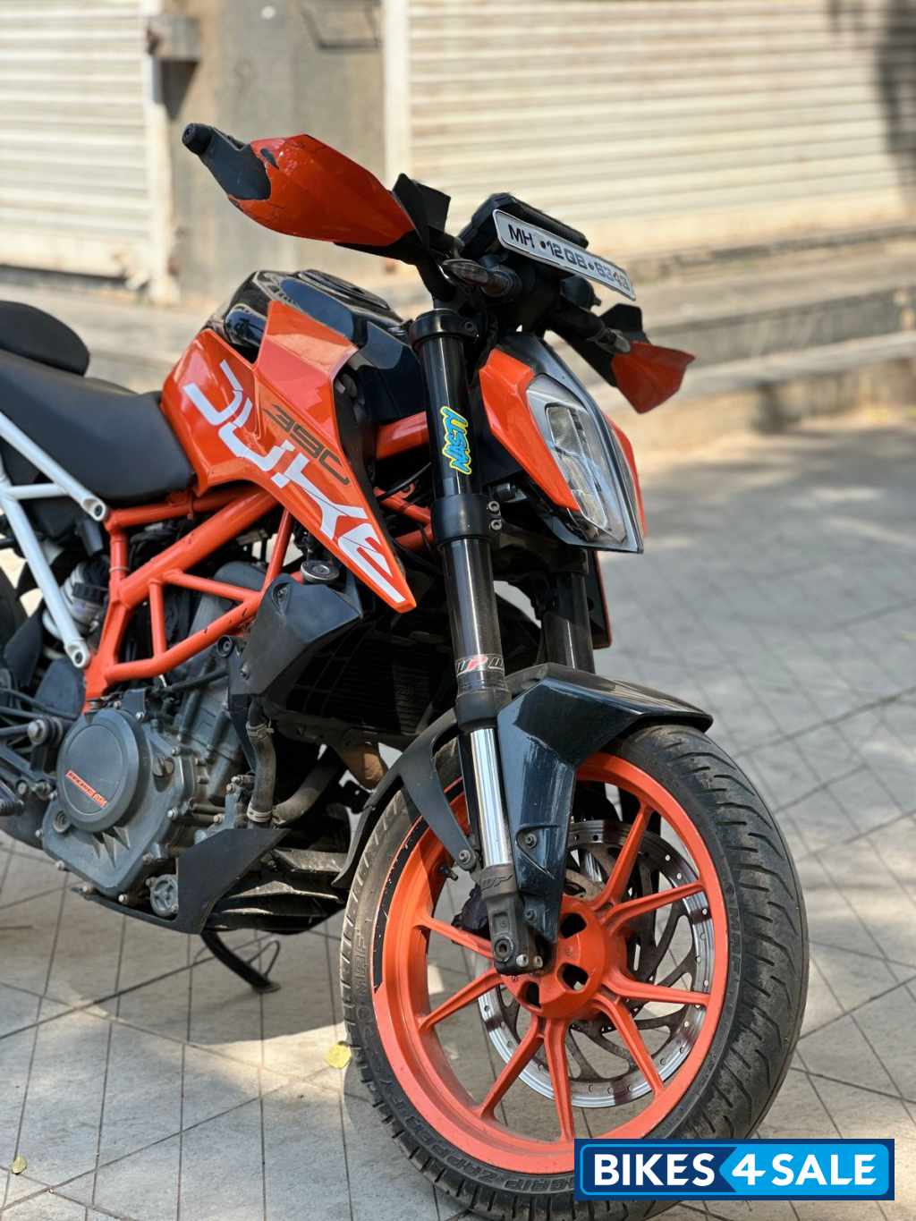 Electric Orange KTM Duke 390