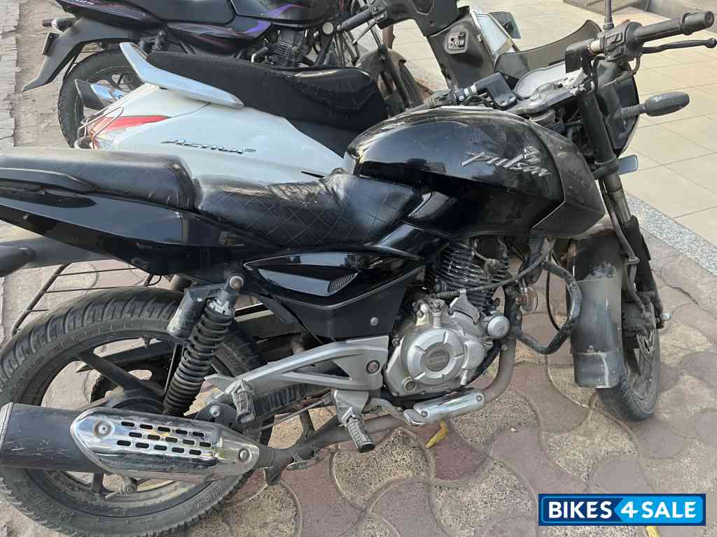 Bajaj Pulsar 180