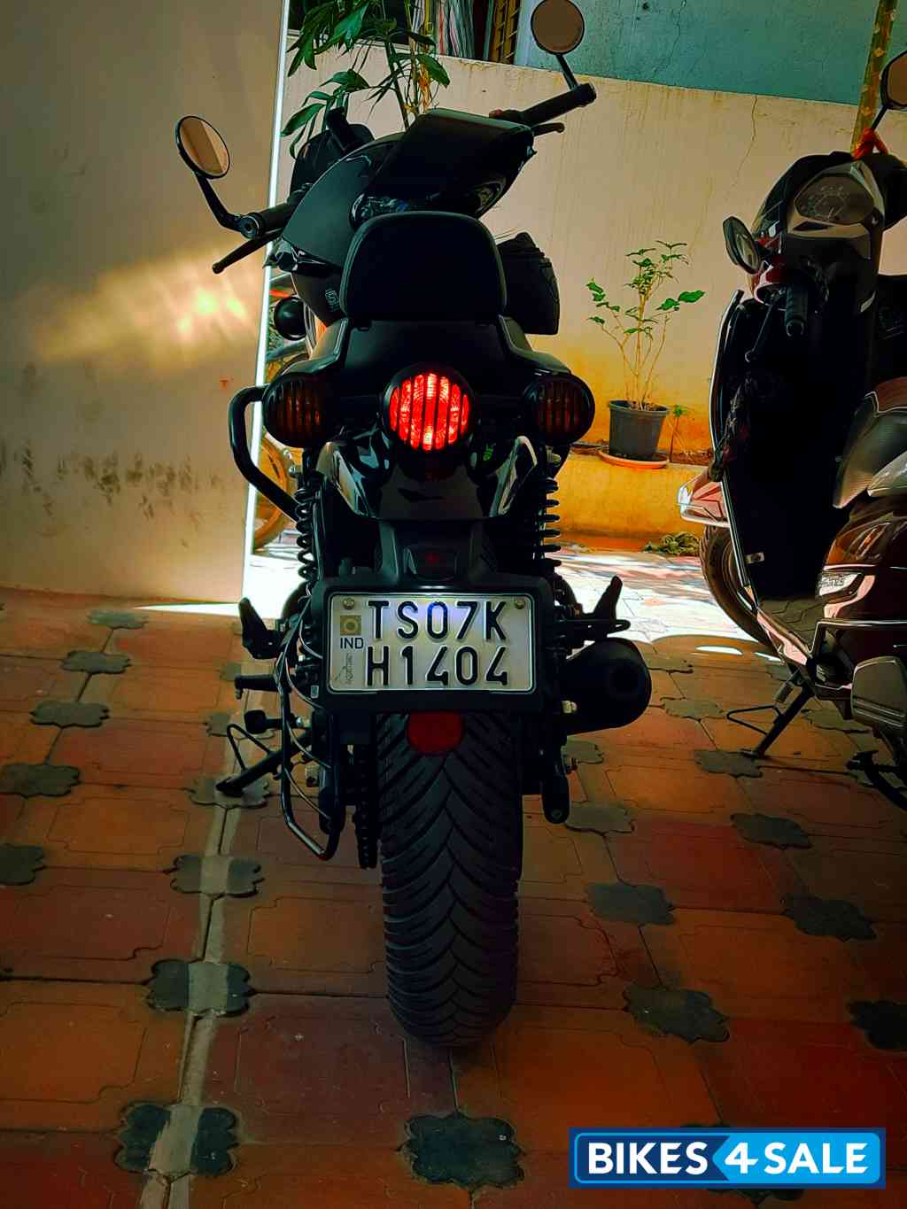 Royal Enfield Hunter 350 Metro