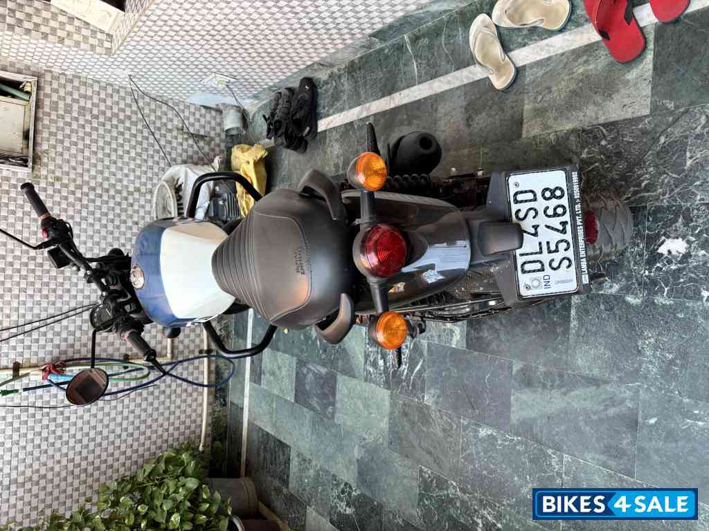 Royal Enfield Hunter 350 Metro