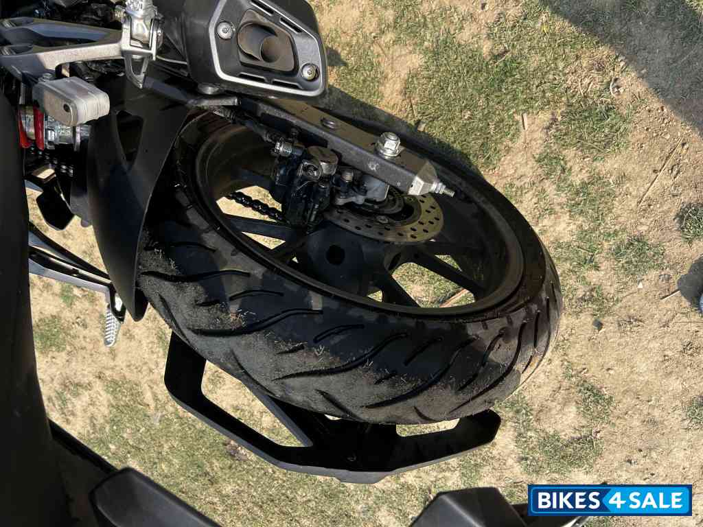 Red Honda CB300F Deluxe Pro Red Honda CB300F Deluxe Pro