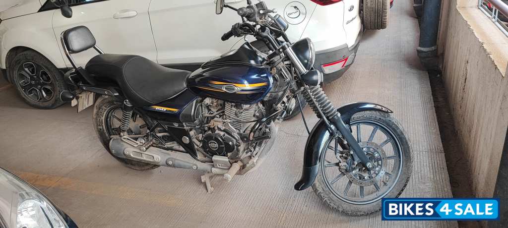 Blue Bajaj Avenger Street 150