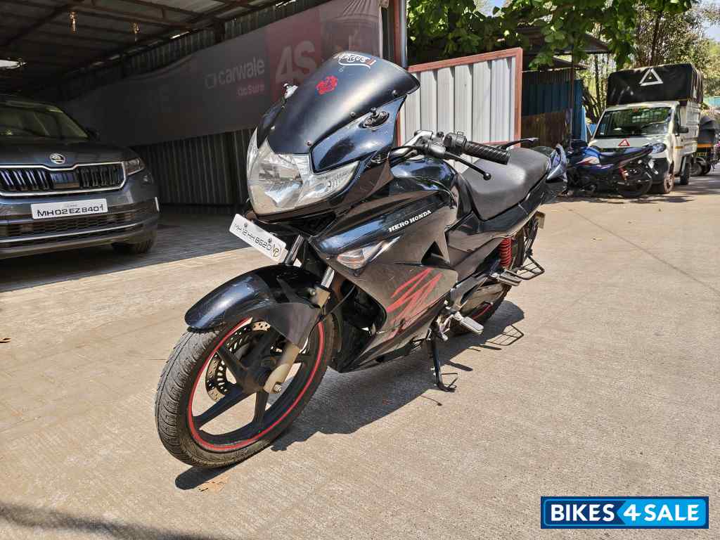 Black Hero Karizma ZMR