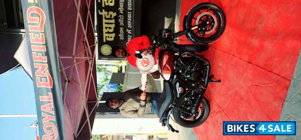 Royal Enfield Hunter 350 Metro