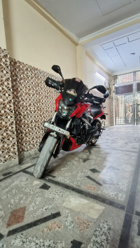Red Bajaj Dominar 400