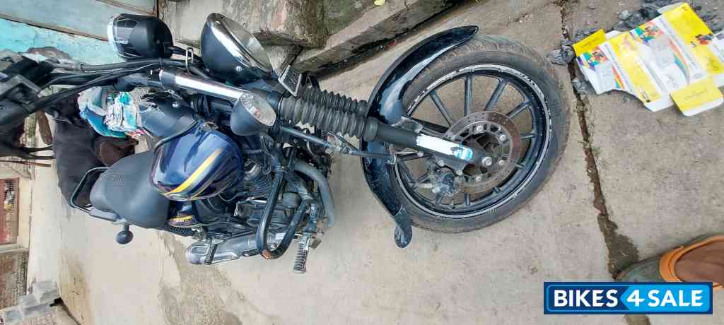 Bajaj Avenger Street 150