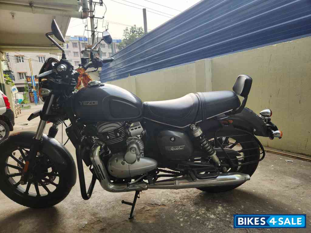 Gallant Gray Yezdi Roadster Chrome