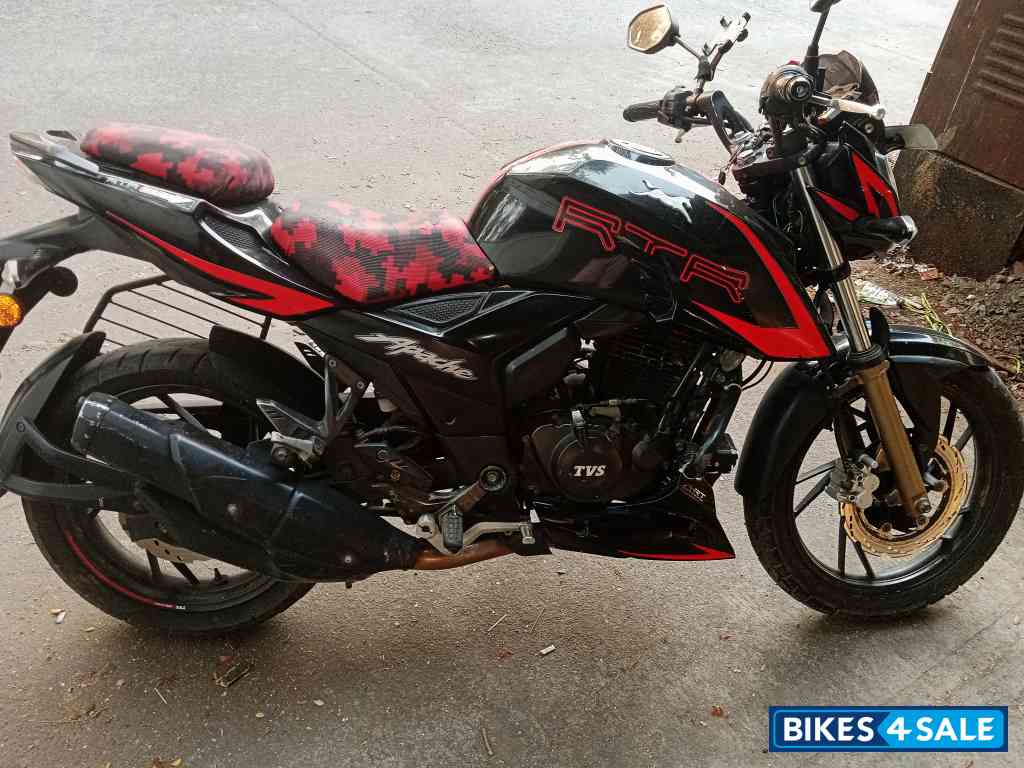 TVS Apache RTR 200 4V Race Edition 2.0