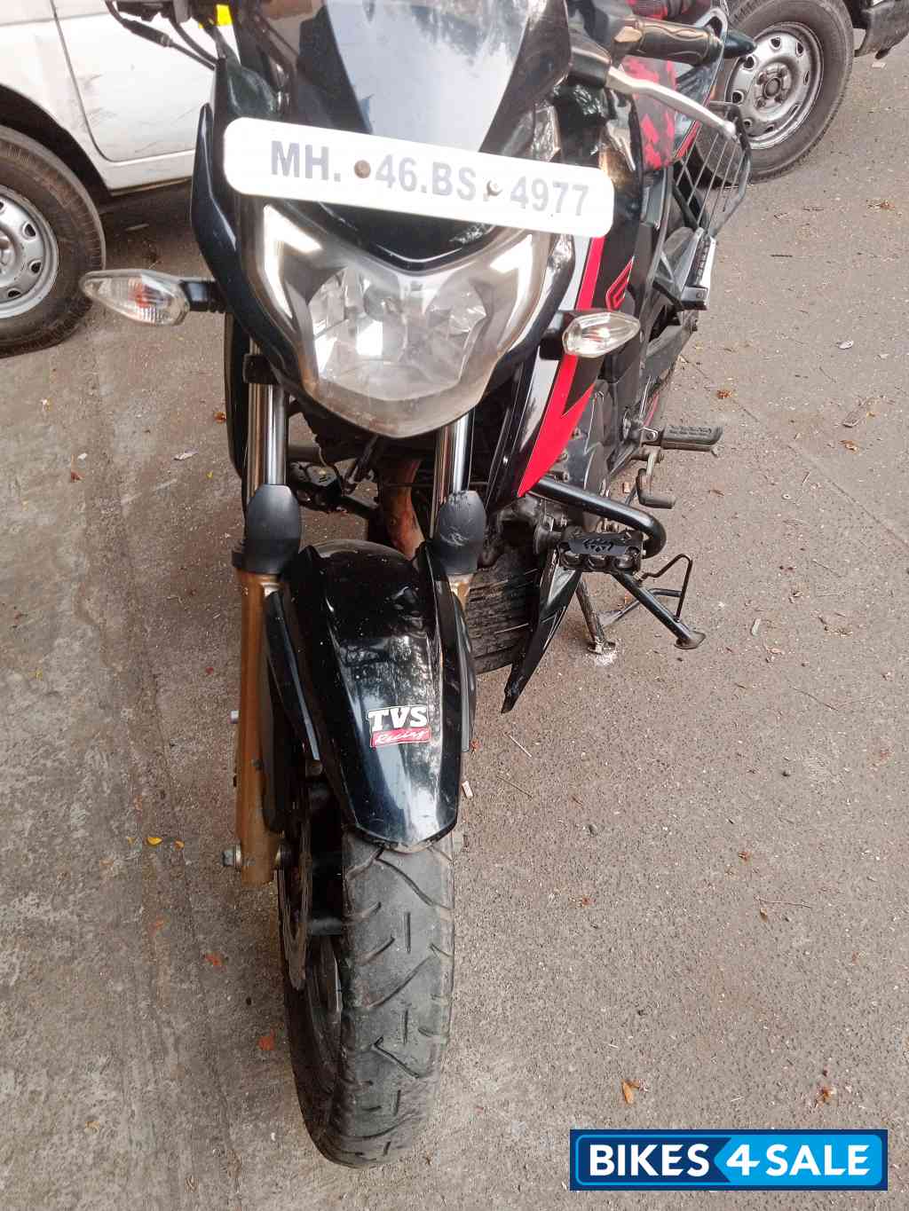 TVS Apache RTR 200 4V Race Edition 2.0