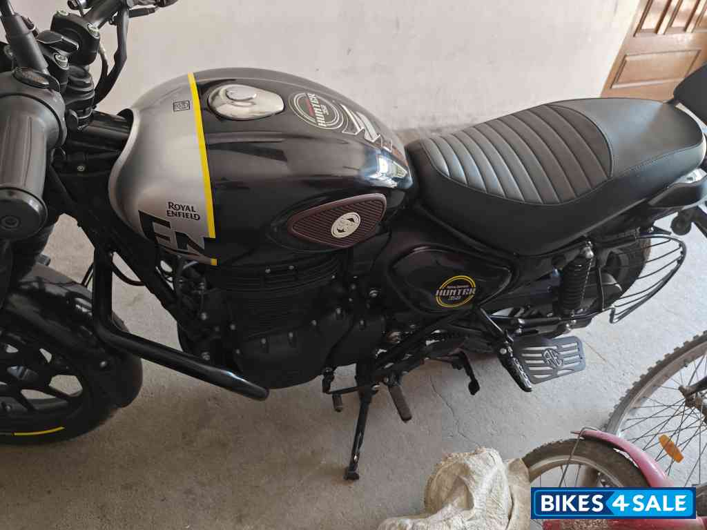 Royal Enfield Hunter 350 Metro