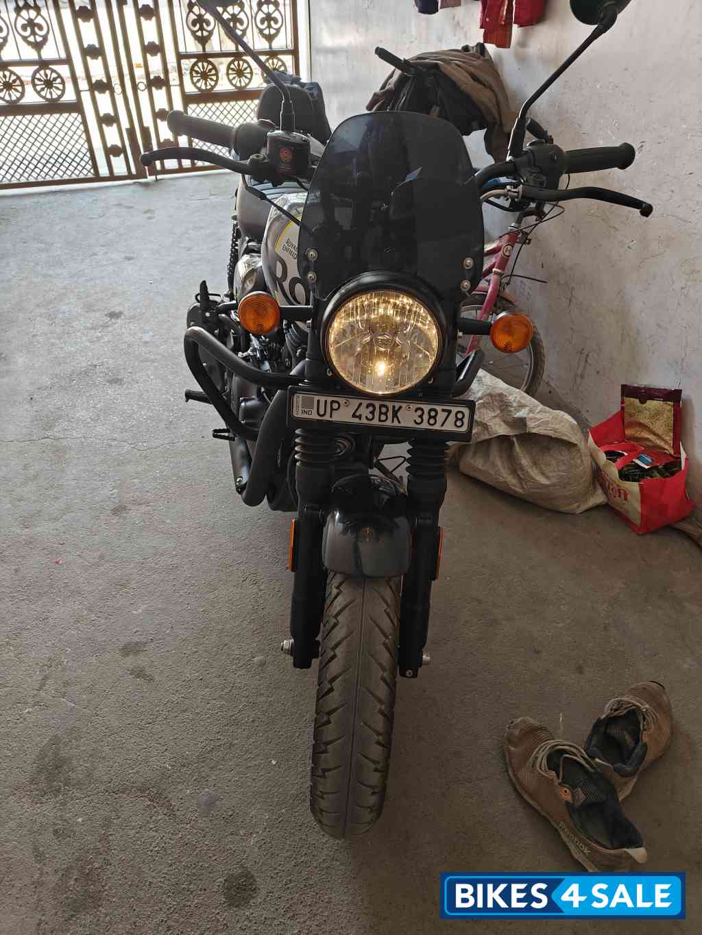 Royal Enfield Hunter 350 Metro