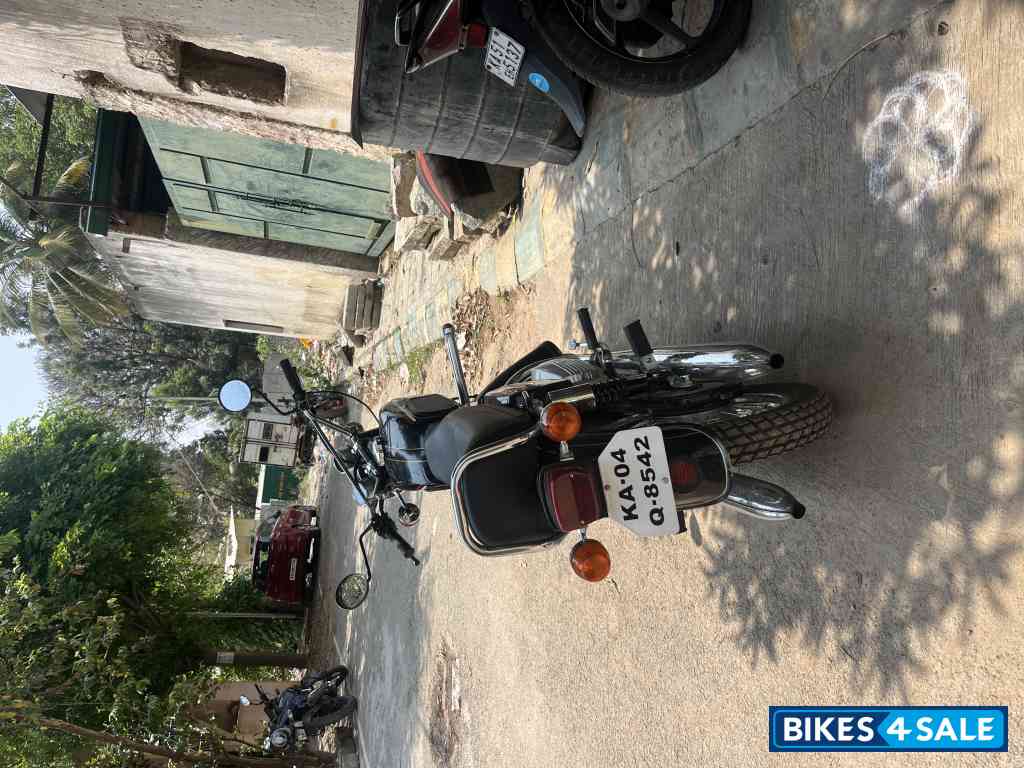 Red Ideal Jawa Yezdi CL II Red Ideal Jawa Yezdi CL II