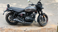 Royal Enfield Hunter 350 Metro