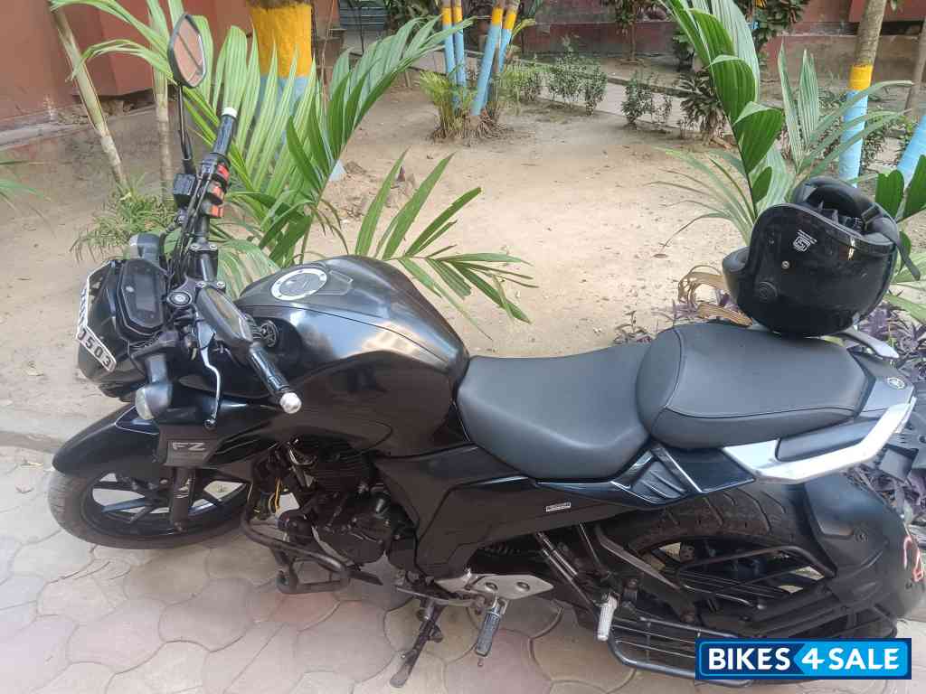 Yamaha FZ 25 BS6