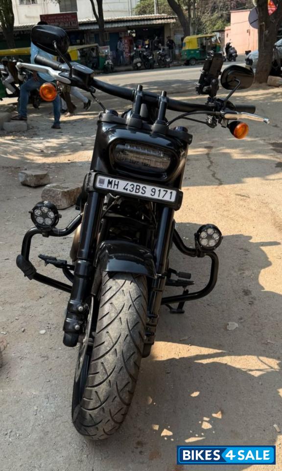 Black Harley Davidson Fat Bob