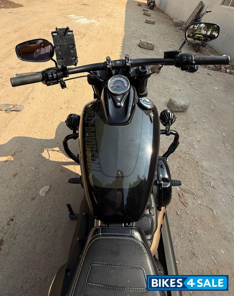 Black Harley Davidson Fat Bob