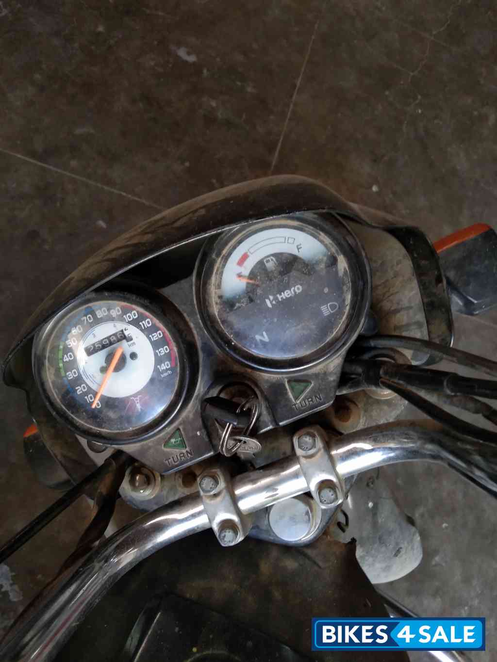 Black And White Hero Splendor Plus BS6