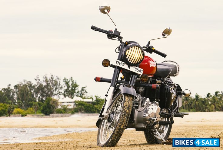 Redditch Red Royal Enfield Classic 350 BS VI Redditch Red Royal Enfield Classic 350 BS VI