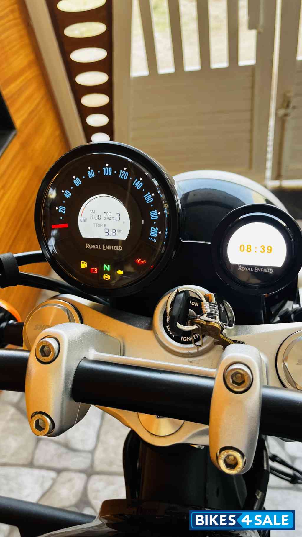 Royal Enfield Super Meteor 650