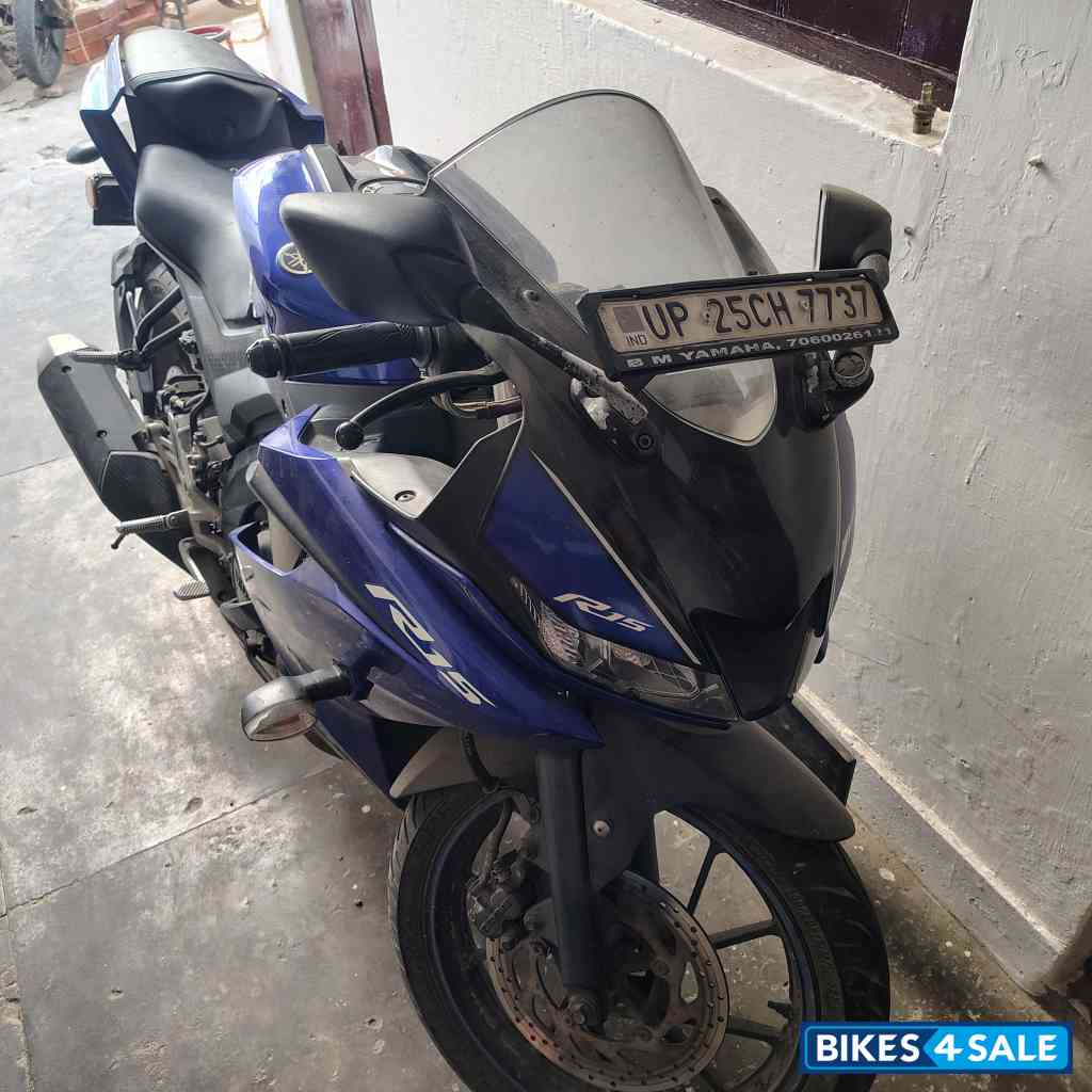 Yamaha YZF R15 V3