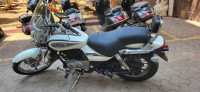 White Bajaj Avenger Cruise 220 BS6