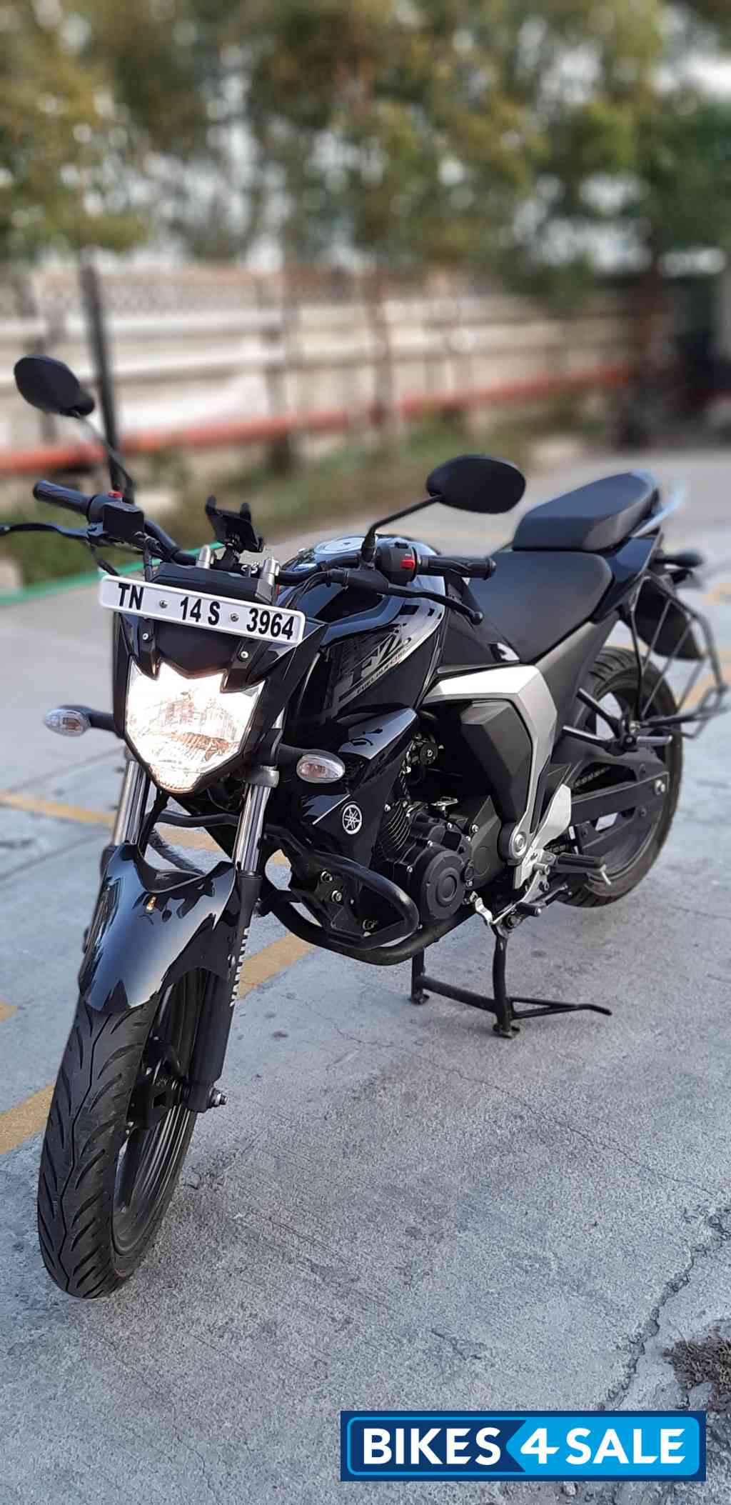 Yamaha FZ FI V2