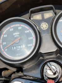 Black Yamaha Libero G5