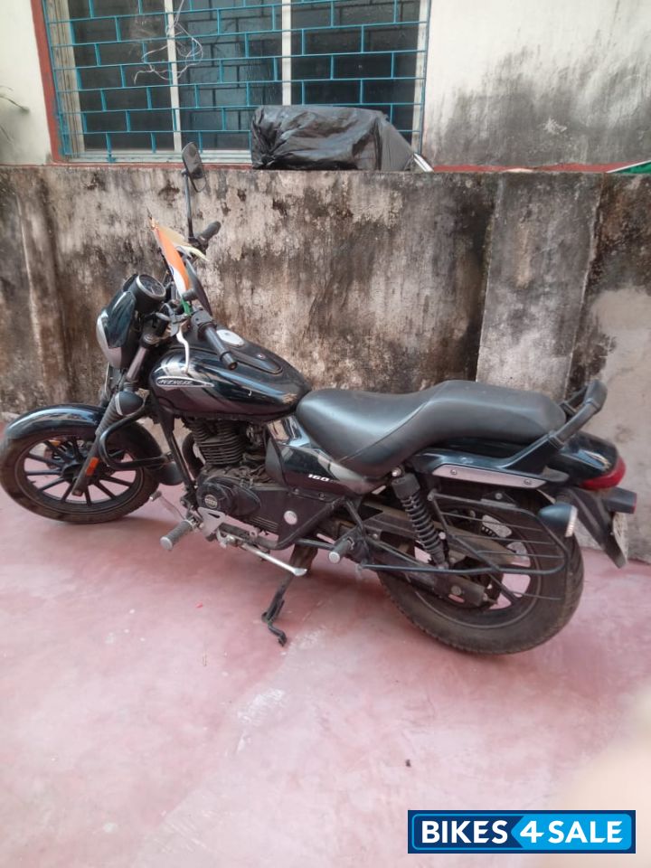 Bajaj Avenger Street 160
