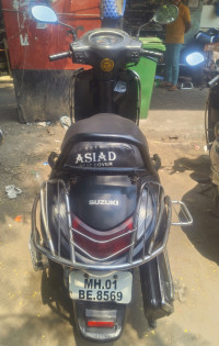 Black Suzuki Access 125