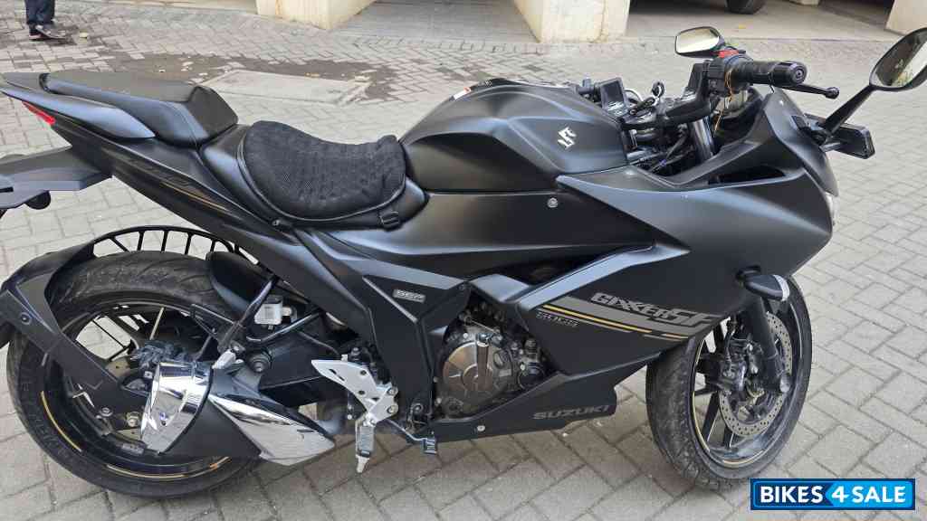 Matte Black Suzuki Gixxer SF 250 BS6 Matte Black Suzuki Gixxer SF 250 BS6