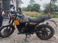 Royal Enfield Scram 411