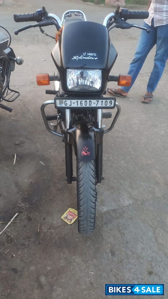 Black And Accent Hero Splendor Plus Black and Accent