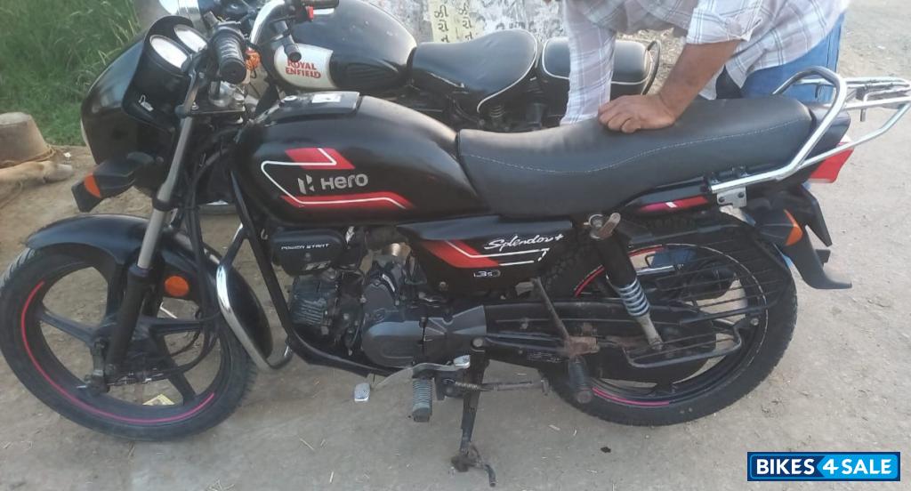 Black And Accent Hero Splendor Plus Black and Accent